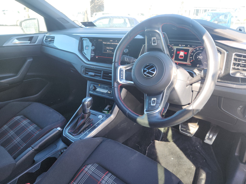 VOLKSWAGEN POLO 2021