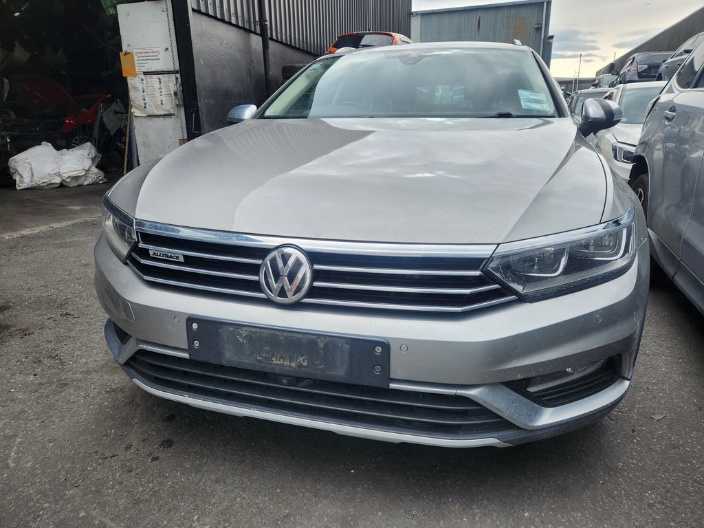 VOLKSWAGEN PASSAT 2018