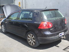 VOLKSWAGEN GOLF MK5