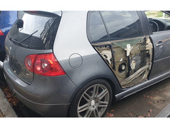 VOLKSWAGEN GOLF MK5