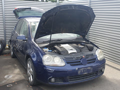 VOLKSWAGEN GOLF MK5