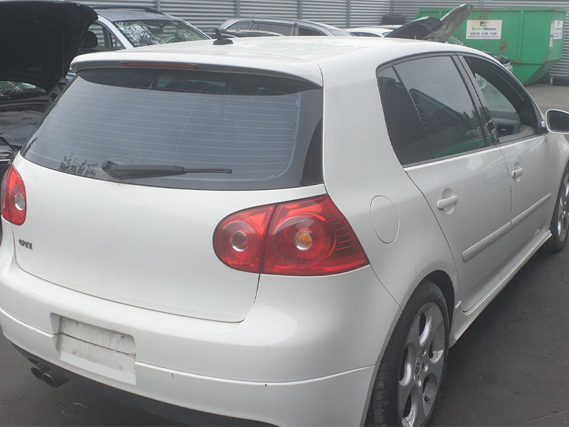 VOLKSWAGEN GOLF MK5