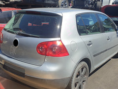 VOLKSWAGEN GOLF MK5