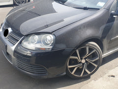 VOLKSWAGEN GOLF MK5